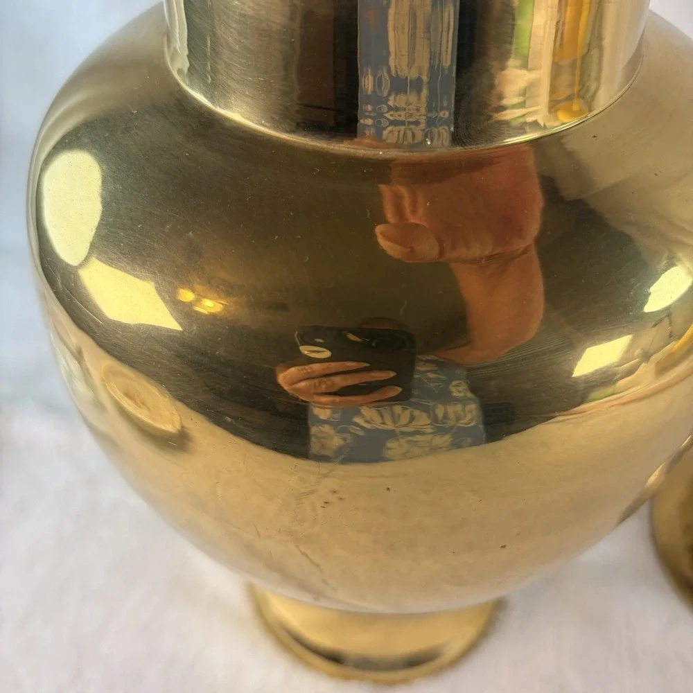 Vintage Solid Brass Ginger Jar Pointed Finial Lid Hollywood Regency Temple Urn